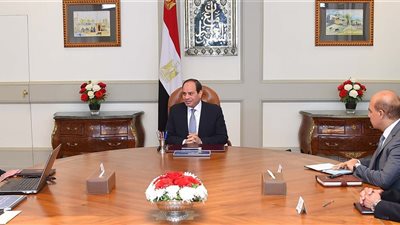 هذه أهم الملفات المطروحة بين السيسي ووزير الاتصالات
