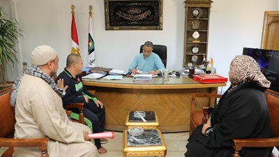 استجابة للمواطنين.. محافظ سوهاج يوجه بترخيص 11 كشك 