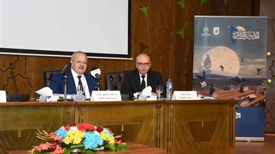 رئيس جامعة القاهرة يفتتح فعاليات يوم المخطوط العربي 