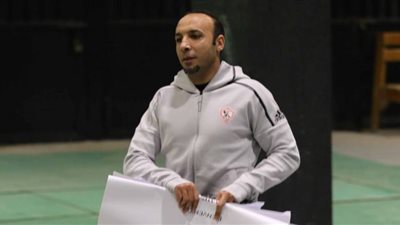 أيمن عبد العزيز يقود تدريبات مستبعدى الزمالك أمام بطل المغرب