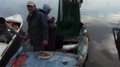 صور| شرطة المسطحات بكفر الشيخ تضبط 18 ألف زريعة مهربة 