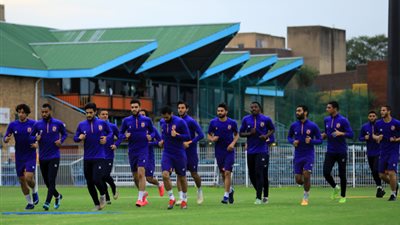 اليوم| الأمطار تطارد الأهلي في جنوب إفريقيا وتهدد مباراته