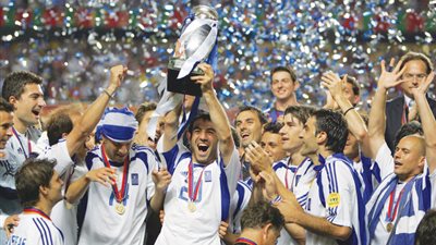 كورة زمان|اليونان بطلاً لـ«كأس أمم أوروبا2004»