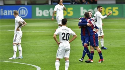 مفاجأت بالجملة في تشكيل ريال مدريد و إيبار