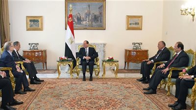 صور| تفاصيل لقاء الرئيس السيسي ووزير خارجية روسيا في 5 محاور