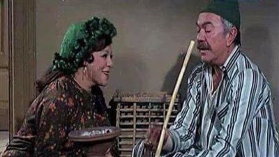 امرأة في مشهد| يا راجل أنا بحطلك أصفر وأحمر علشان تشوفني حلوة