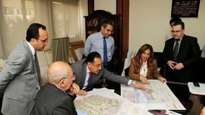 راندة المنشاوي.. سيدة القصر بوزارة الإسكان التى عملت مع 5 وزراء