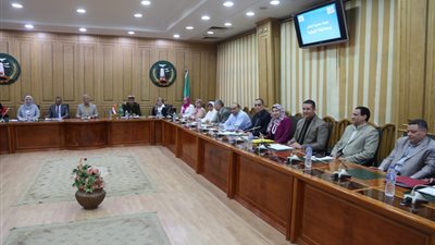 محافظ المنوفية يرأس اجتماع اللجنة العليا لحماية الطفل