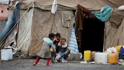 بعيدا عن ساحات الحرب..الكوليرا والإنفلات الأمنى وجه آخر للأزمة اليمنية