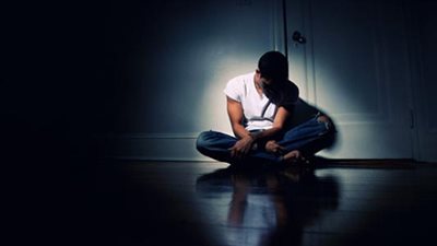 نصيحة كل يوم| «ابعد عن العزلة وحالات الاكتئاب»