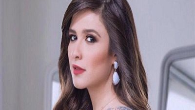 ياسمين عبد العزيز تفاجئه الجماهير بصورة من مسلسل «لأخر نفس» 