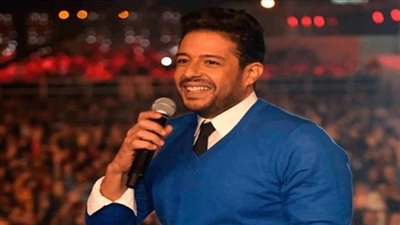 «حازم إمام وحسام غالي» في حفل محمد حماقي بجامعة القاهرة