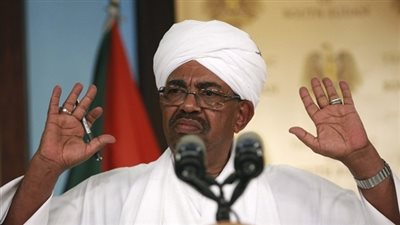 مصادر في الحكومة السودانية: البشير تنحى عن الحكم 