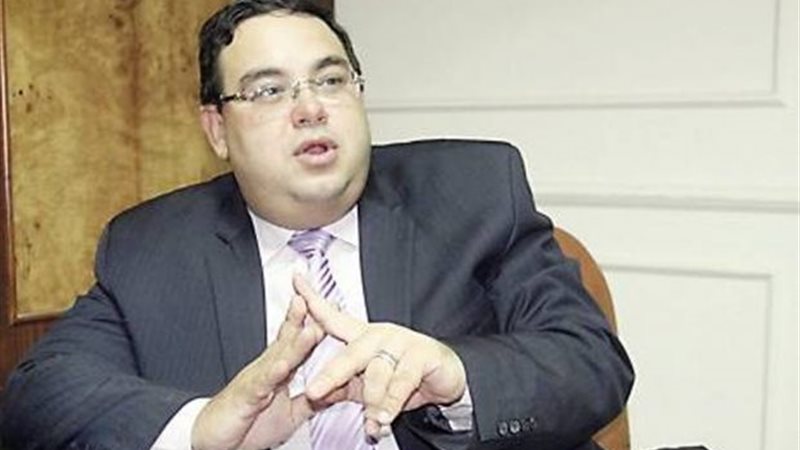 محسن عادل - البورصة