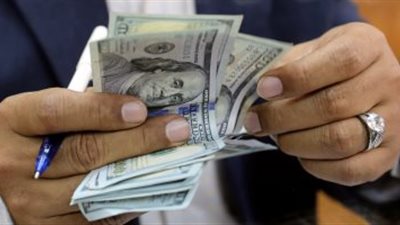 ضبط عامل بمكتب صرافة تخصص في الاتجار بالنقد الأجنبي
