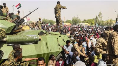 إنفوجراف| 6 وجوه تقدمهم المعارضة السودانية للحوار مع الجيش