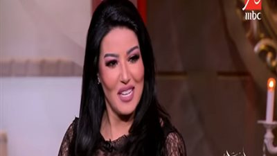 فيديو| سمية الخشاب في الحكاية تتحدث عن منحها ختم الرسول الكريم