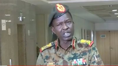 عاجل| المجلس العسكري السوداني يحيل مدير جهاز الأمن الى التقاعد 