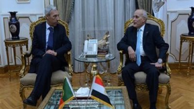 العصار يلتقي وزير الدفاع البرتغالي 
