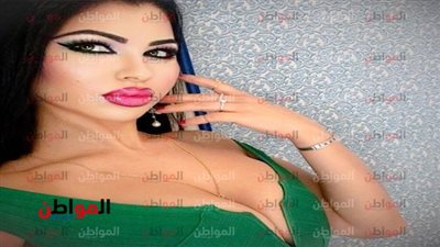 فيديو| مطربة جزائرية تتهم عصام كاريكا بالتحرش الجنسي