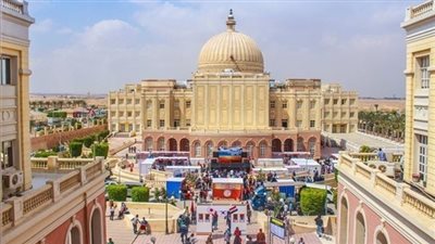الجامعة البريطانية تطالب المواطنين إلى المشاركة في التعديلات الدستورية