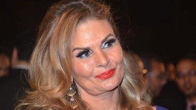 يسرا تروج للتعديلات الدستورية: «اعمل الصح»
