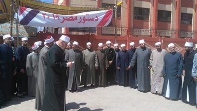 توافد عشرات الأئمة بأوقاف بورسعيد للإدلاء بأصواتهم على الدستور
