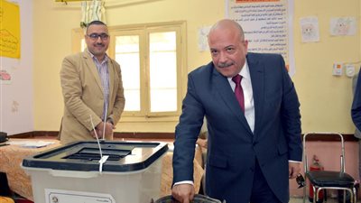 رئيس جامعة طنطا يشارك فى استفتاء التعديلات الدستورية 2019