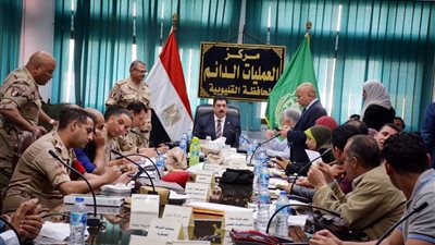 محافظ القليوبية يتابع سير عملية الاستفتاء في اليوم الثاني 
