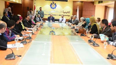 أكاديمية البحث العلمي تناقش مستقبل الوظائف في مصر