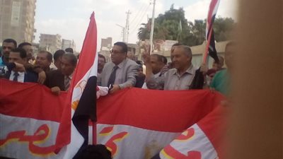 صور| مسيرة للمعلمين بالجيزة للمشاركة في التعديلات الدستورية 2019