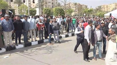 فيديو| إقبال كثيف أمام لجان القطامية للاستفتاء على التعديلات الدستورية 2019