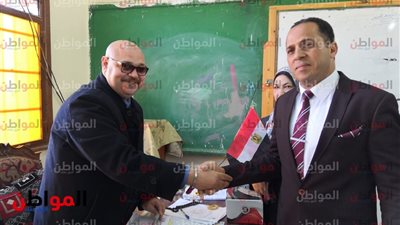 رئيس جامعة دمنهور يدلى بصوته فى الإستفتاء على تعديلات الدستور