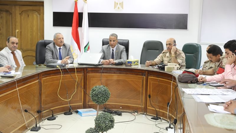 محافظ سوهاج يطمئن
