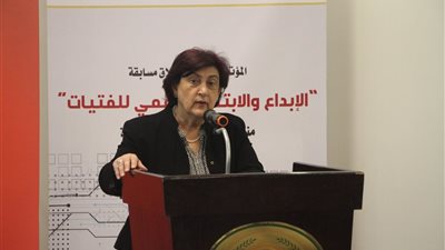 فاديا كيوان: يجب أن نسلط الضوء على استخدام المرأة للتكنولوجيا