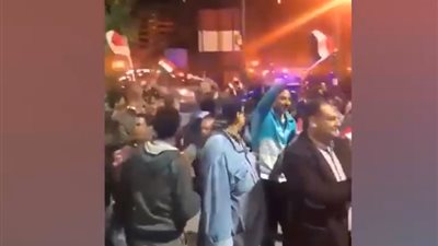 فيديو| المصريون يتوافدون على ميدان التحرير للأحتفال بنجاح التعديلات الدستورية