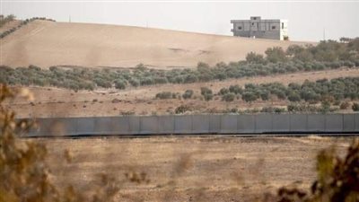 عضو حزب الإتحاد الديمقراطي  تكشف أسرار الجدار العازل لعفرين