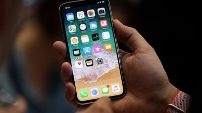 آبل تؤجل آيفون 5G لآخر 2020.. ليا محسود ولا ايه
