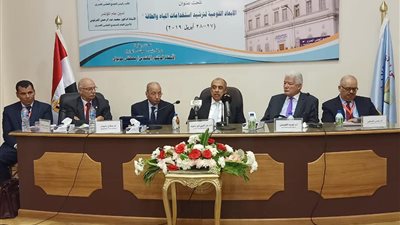 وزير الزراعة: تطوير تقنيات استغلال المياه أمر لا بديل عنه
