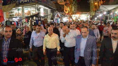 فيديو|محافظ بورسعيد يتفقد احتفالات ليلة شم النسيم ويهنئ المواطنين