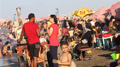 مصيف بلطيم يستقبل آلاف المصطافين فى شم النسيم 2019