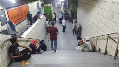 «صراخ وإغماءات» بين ركاب مترو الأنفاق في الخط الثاني