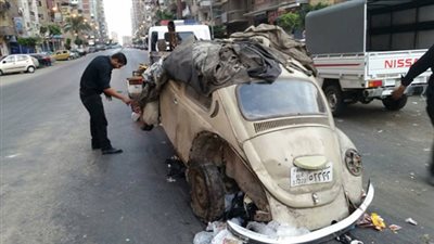 الإدارة العامة لمرور الجيزة ترفع 12 سيارة مجهولة الهوية 