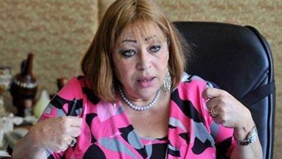السفيرة منى عمر : «4 تحديات تواجه المرأة الريفية في إفريقيا»