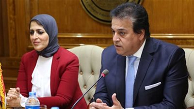 تفاصيل اجتماع الرئيس السيسي مع وزيرى الصحة والتعليم العالي 