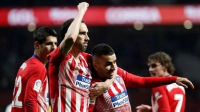 إسبانيول يسقط أتليتكو مدريد بثلاثية نظيفة بالدوري