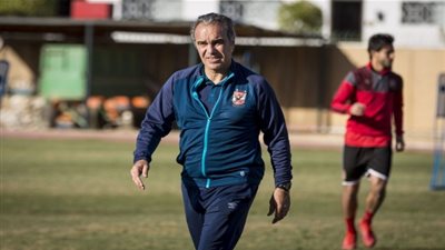 «لاسارتي» يعلن قائمة الأهلي لمواجهة النجوم بالدوري