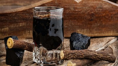 استشاري الأمراض الجلدية في رمضان 2019 :«ممنوع شرب العرقسوس»