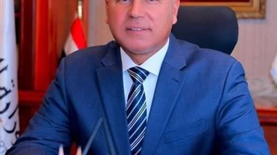 الوزير: «بوروتال الأمريكي» يؤمن السيارات العابرة لأنفاق السويس