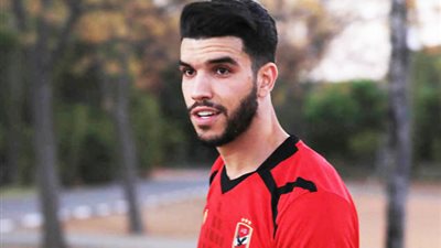 «لاسارتي» يهدد وليد أزارو بدكة البدلاء